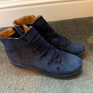 Blue suede shoes size 10/11 women’s
